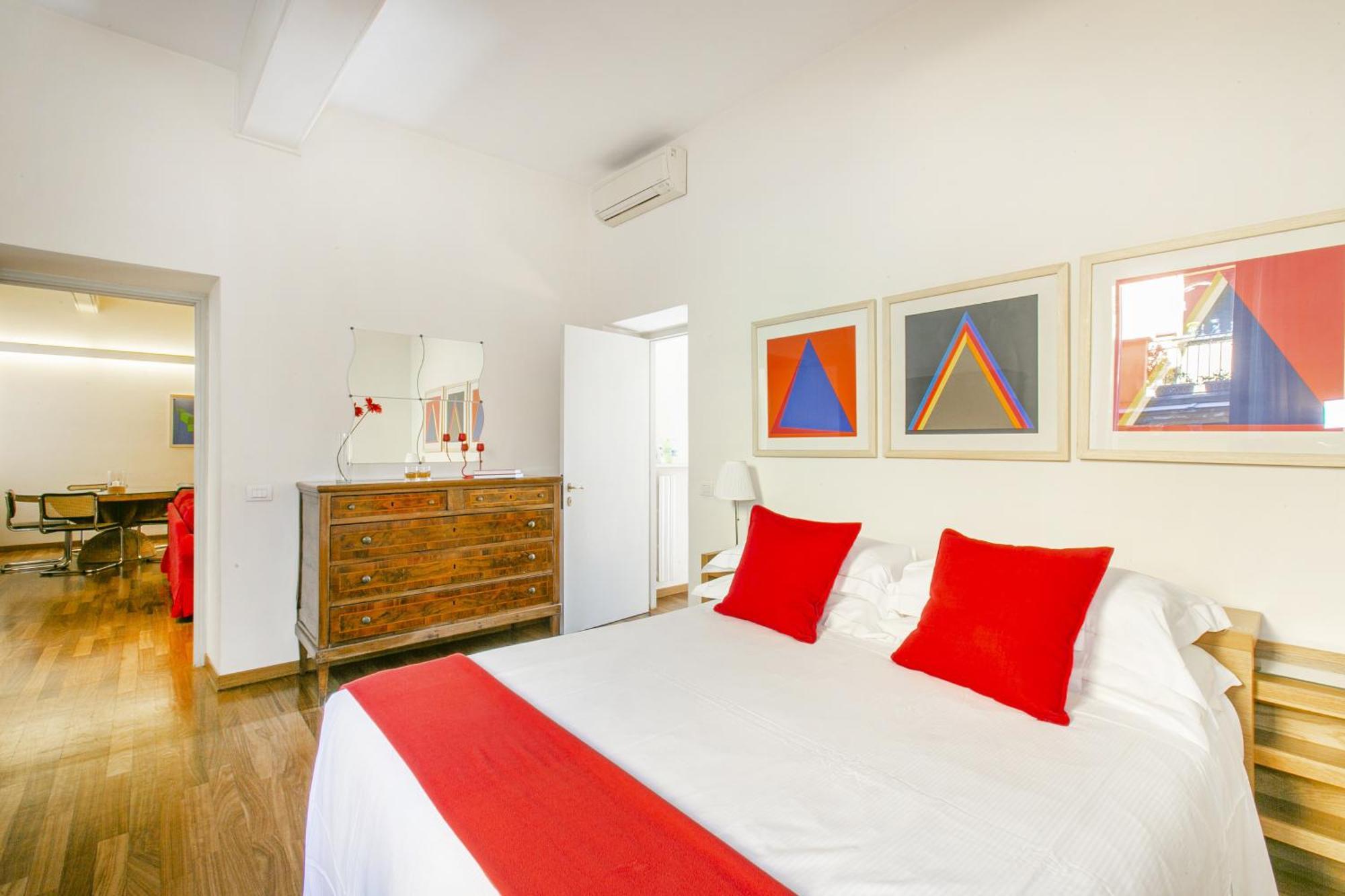 Rome Central Suite Via Vittoria — Photos 3